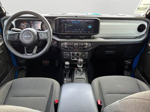 Certified 2025 Jeep Wrangler Unlimited Sport AWD/4WD image 17