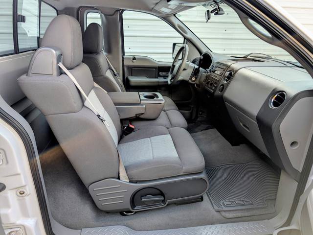 Used 2006 Ford F150 XLT AWD/4WD image 13
