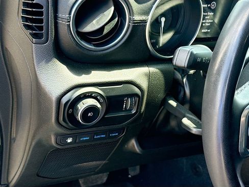 Used 2023 Jeep Wrangler Unlimited Sahara w/ Dual Top Group image 11