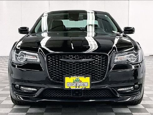 Used 2023 Chrysler 300 Touring L w/ Popular Equipment Group image 4