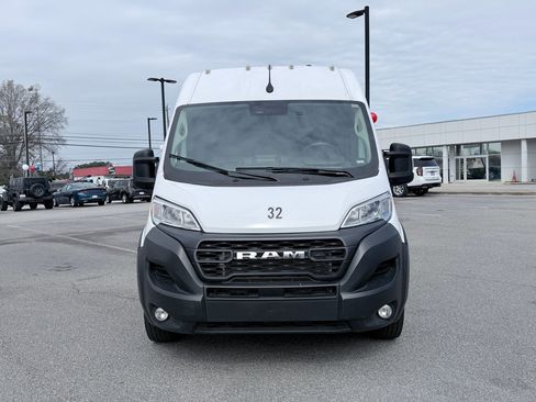 Used 2024 RAM ProMaster 2500 w/ Convenience Group image 3