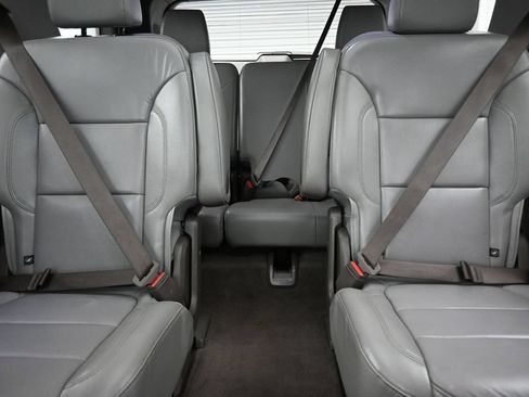 Used 2019 Chevrolet Traverse LT w/ LT Premium Package AWD/4WD image 31