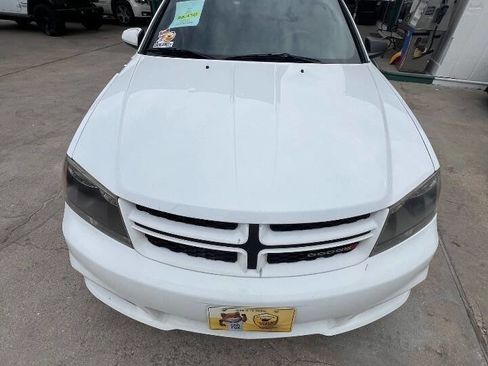 Used 2014 Dodge Avenger R/T w/ Sun/Sound Group FWD image 22