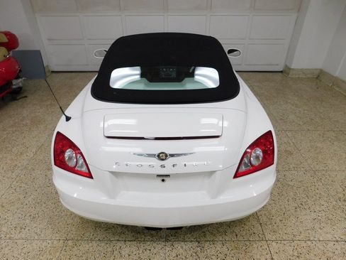 Used 2005 Chrysler Crossfire Limited RWD image 82