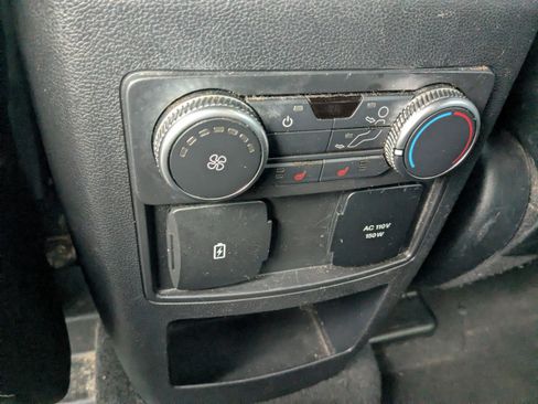 Used 2020 Ford Explorer Limited image 17