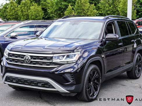 Used 2023 Volkswagen Atlas SE w/ Panoramic Sunroof Package AWD/4WD image 3
