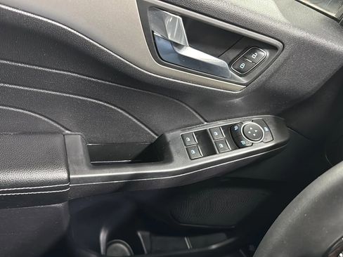 Used 2021 Ford Escape SE w/ Cold Weather Package AWD/4WD image 22