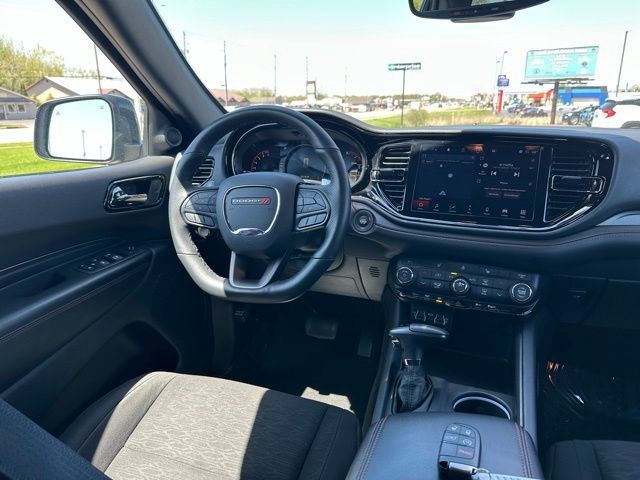 Used 2025 Dodge Durango GT AWD/4WD image 15