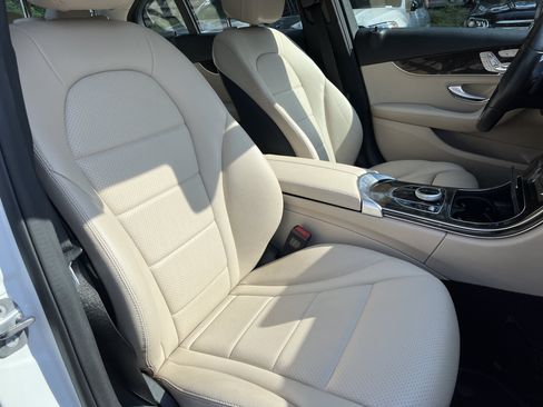 Used 2019 Mercedes-Benz C 300 Sedan image 52