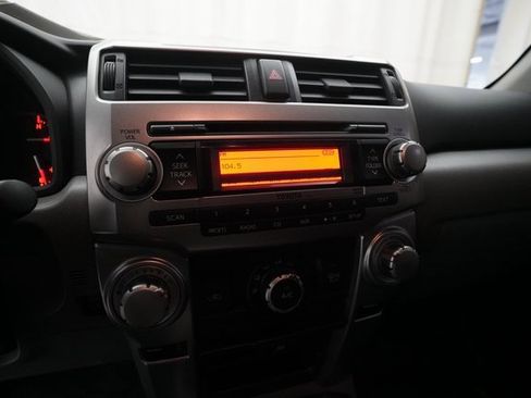 Used 2013 Toyota 4Runner SR5 image 6