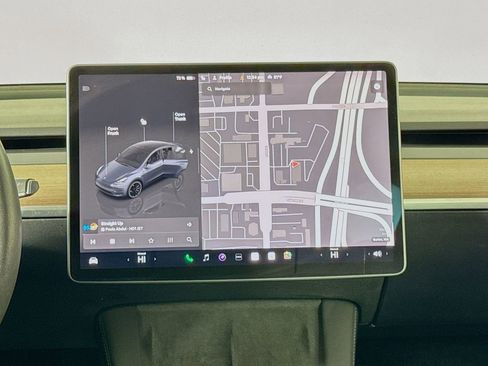 Used 2022 Tesla Model Y Performance AWD/4WD image 12
