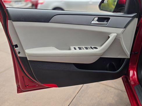 Used 2015 Hyundai Sonata SE image 26