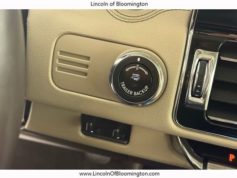 Used 2024 Lincoln Navigator L Reserve image 47