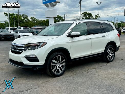Used 2018 Honda Pilot Elite image 3