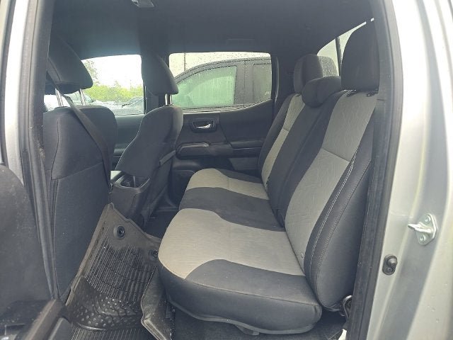Used 2023 Toyota Tacoma TRD Off-Road AWD/4WD image 17