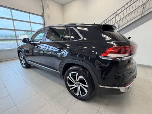 Used 2023 Volkswagen Atlas Cross Sport SEL AWD/4WD image 4