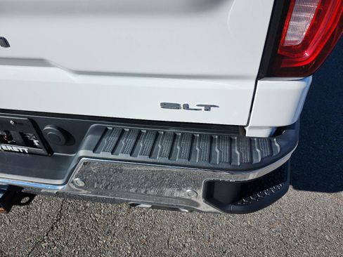 Used 2021 GMC Sierra 1500 SLT w/ SLT Premium Plus Package image 4