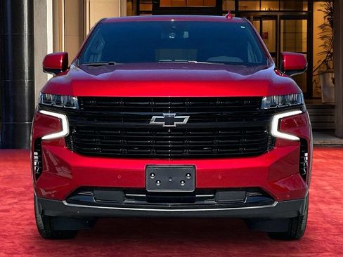 Used 2023 Chevrolet Tahoe RST w/ RST Performance Edition AWD/4WD image 3