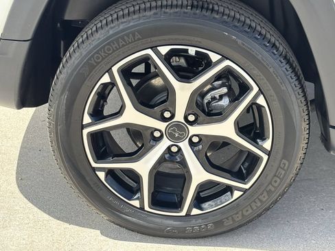 Used 2025 Jeep Compass Limited AWD/4WD image 7