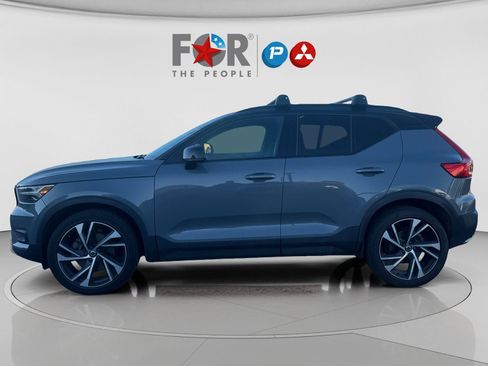 Used 2020 Volvo XC40 T4 R-Design w/ Protection Package Premier FWD image 2