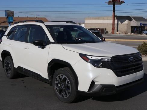 Used 2025 Subaru Forester image 1