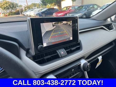 Used 2025 Toyota RAV4 XLE AWD/4WD image 24