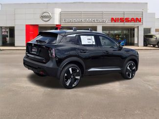 New 2026 Nissan Kicks SR w/ Cold Weather Package FWD video 3