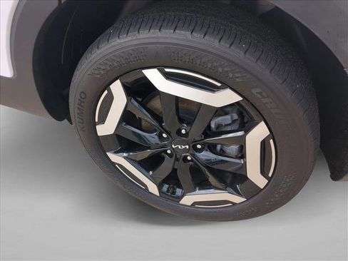 Used 2025 Kia Telluride S image 24