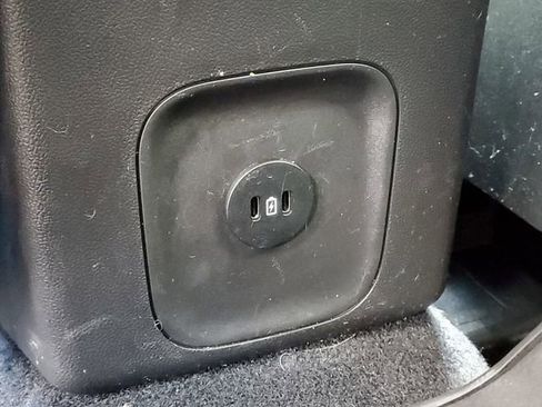 Used 2023 Ford Escape SE w/ PHEV Premium Package image 32