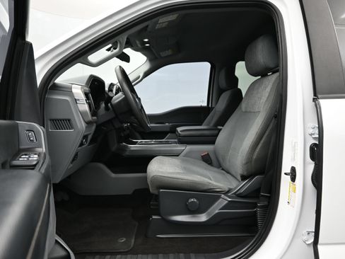 Used 2022 Ford F150 XLT RWD image 9