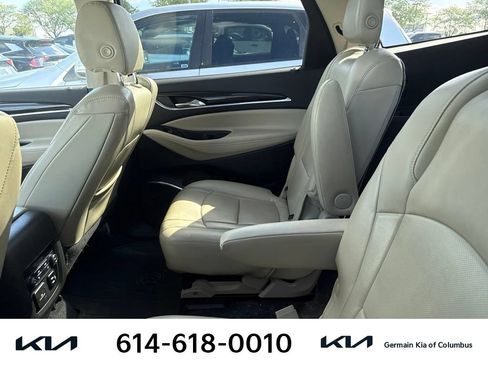 Used 2018 Buick Enclave Premium AWD/4WD image 10