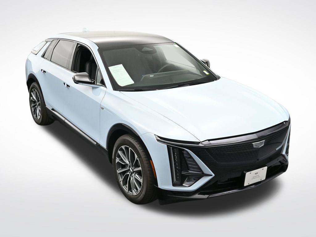 Used 2025 Cadillac Lyriq Sport AWD/4WD image 22