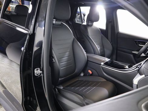 Used 2024 Mercedes-Benz GLC 300 4MATIC image 51