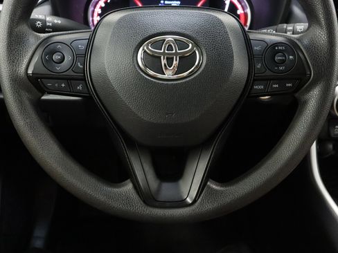 Used 2025 Toyota RAV4 XLE FWD image 24