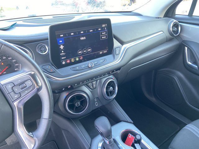 Used 2025 Chevrolet Blazer LT FWD image 25