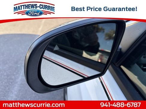 Used 2024 Jeep Compass Latitude image 8