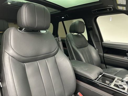 Used 2023 Land Rover Range Rover SE image 11