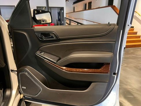 Used 2020 GMC Yukon SLT w/ Premium Edition image 33