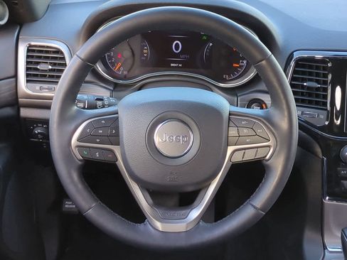 Used 2022 Jeep Grand Cherokee Laredo X image 23