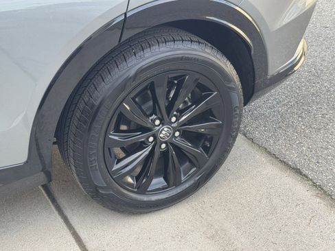 Used 2025 Buick Envista Sport Touring image 29