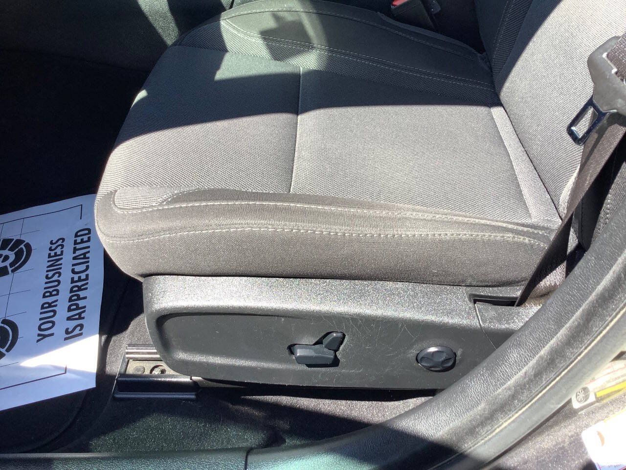 Used 2019 Dodge Charger SXT w/ Travel & Safety Group RWD image 34