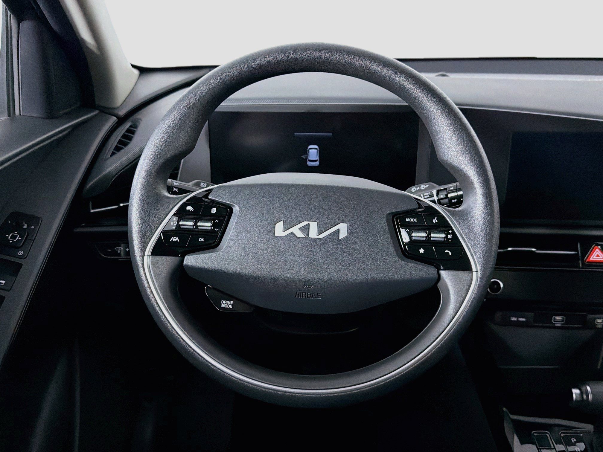 Used 2025 Kia Niro LX FWD image 18
