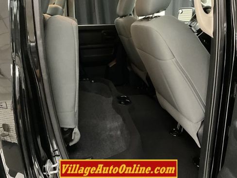 Used 2014 RAM 1500 Express AWD/4WD image 31