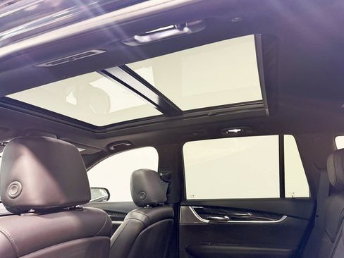 Used 2021 Cadillac XT6 Premium Luxury image 38