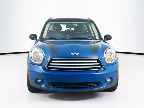 Used 2011 MINI Cooper Countryman FWD image 2
