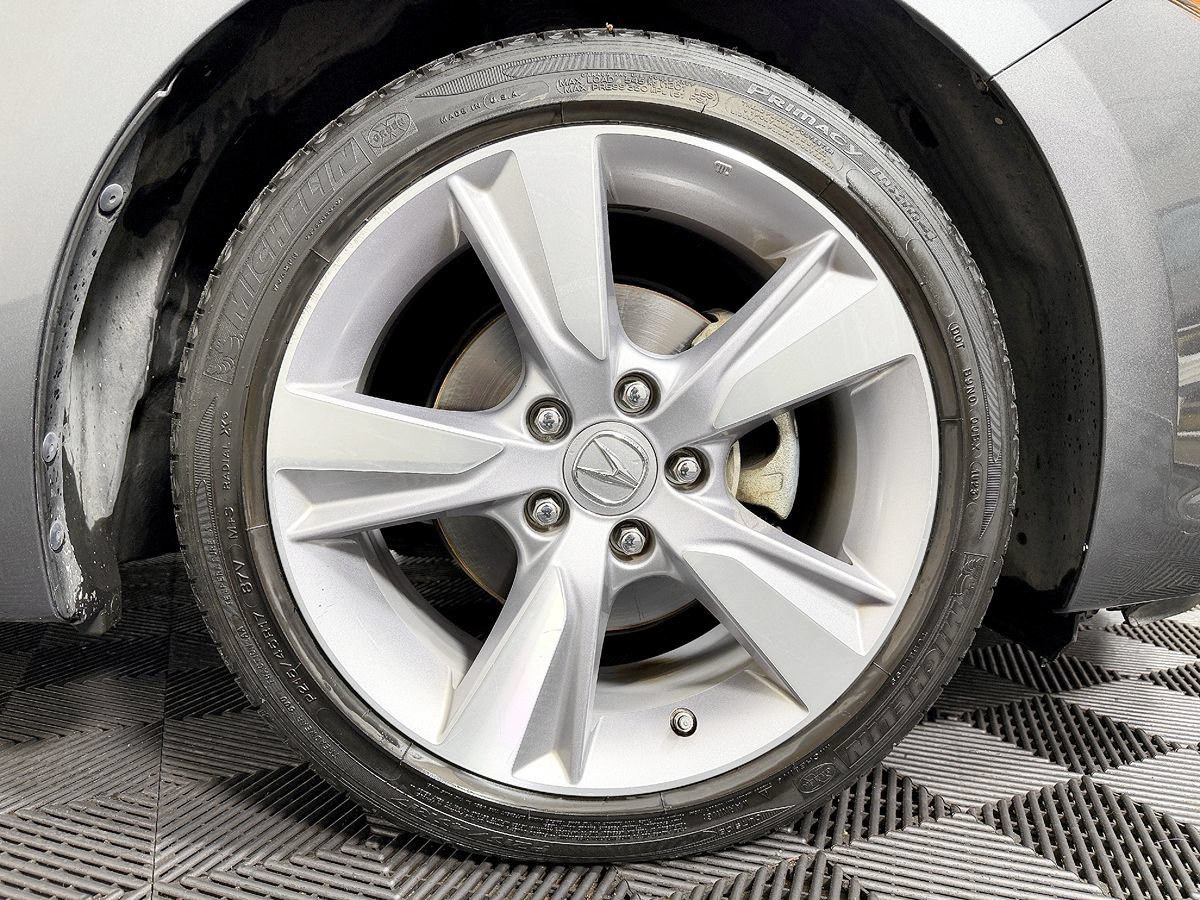 Used 2014 Acura ILX w/ Technology Package FWD image 25