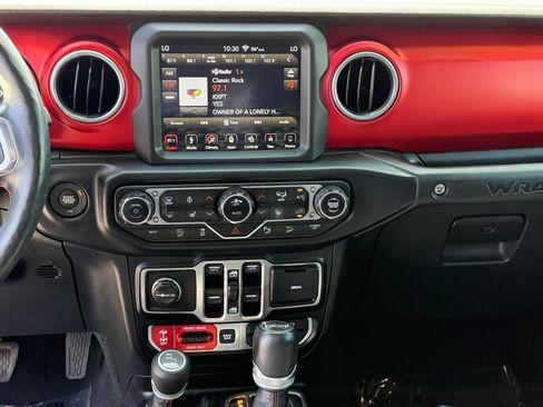 Used 2019 Jeep Wrangler Unlimited Rubicon AWD/4WD image 14