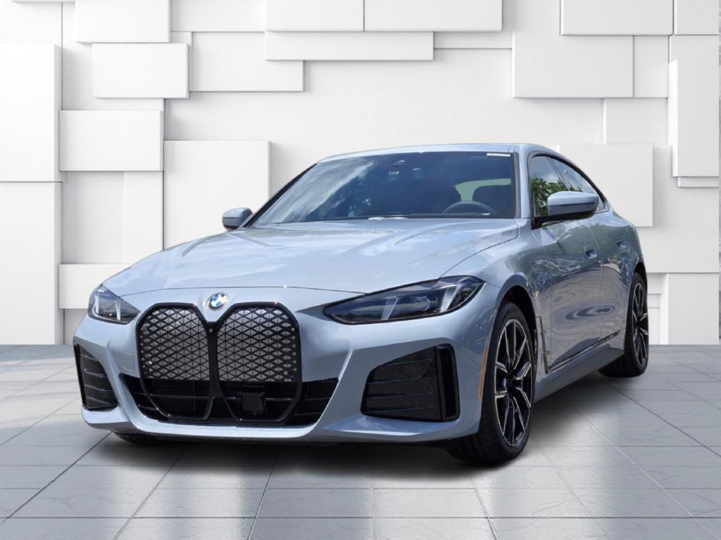 New 2026 BMW i4 xDrive40i w/ M Sport Package AWD/4WD image 3