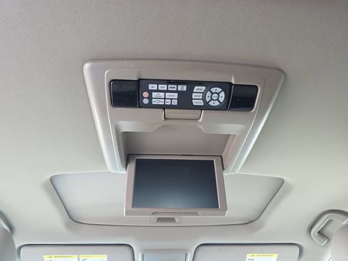 Used 2017 Honda Pilot Elite image 34