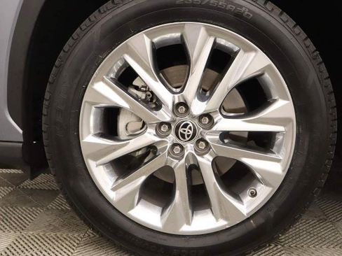 Used 2023 Toyota Highlander Limited FWD image 1